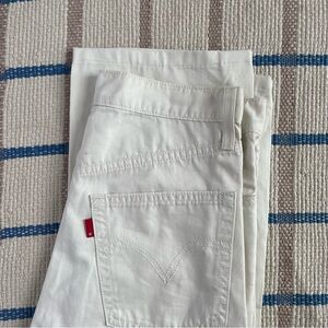 Levi’s white straight leg pants  (27)